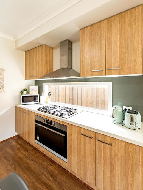 Modern Homely House In Clyde - Surfers Paradise Gold Coast 3