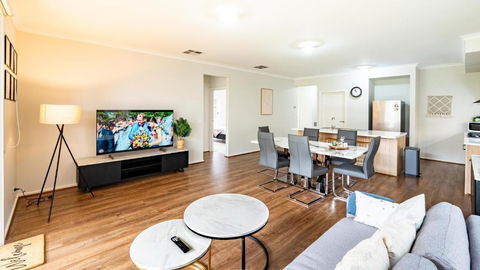Modern Homely House In Clyde - Surfers Paradise Gold Coast 1