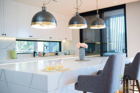 Modern Summer Palace In Epping - Surfers Paradise Gold Coast 1