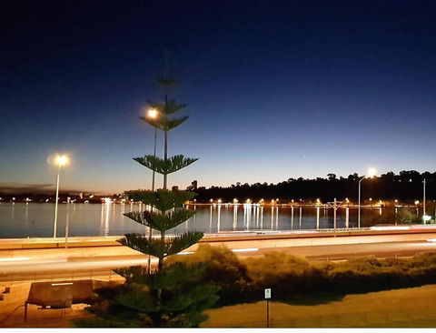 Moon River, South Perth - Surfers Paradise Gold Coast 1