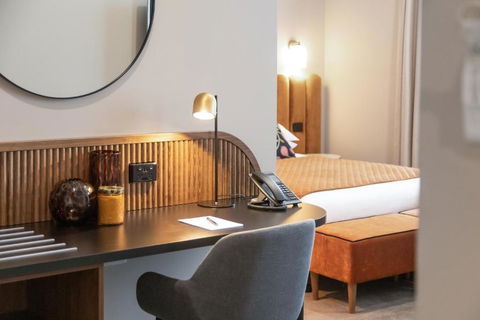 Mount Gambier Hotel - Surfers Paradise Gold Coast 0