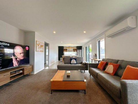 New Kingston Trampoline House - Surfers Paradise Gold Coast 2