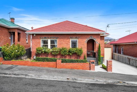 New Town Bungalow - A Leafy Family Haven - Surfers Paradise Gold Coast 1