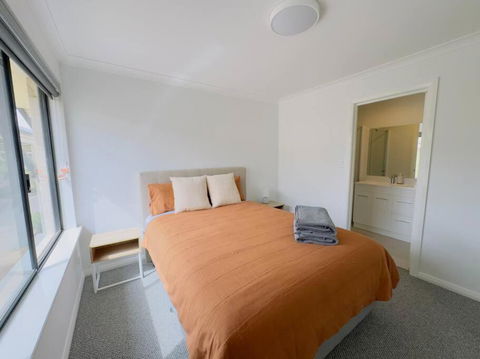 New Unit On Oswald - Surfers Paradise Gold Coast 2