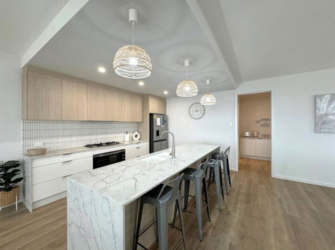 North Beach Hamptons - Surfers Paradise Gold Coast 3