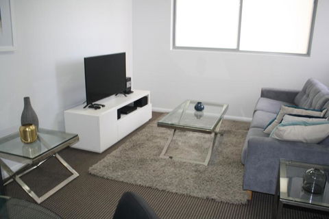 North Sydney Wyndel Apartments-MIL1005 - Surfers Paradise Gold Coast 1