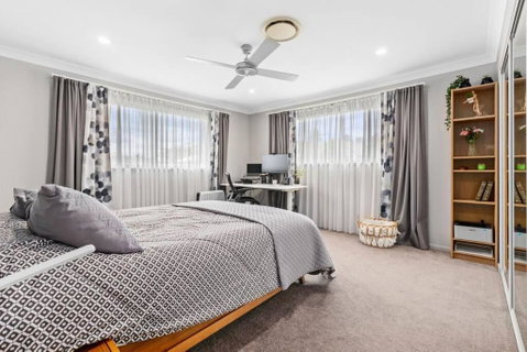 Northlakes Family Stay & Pool - Surfers Paradise Gold Coast 1