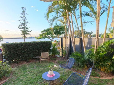 Oasis On Esplanade - Surfers Paradise Gold Coast 2