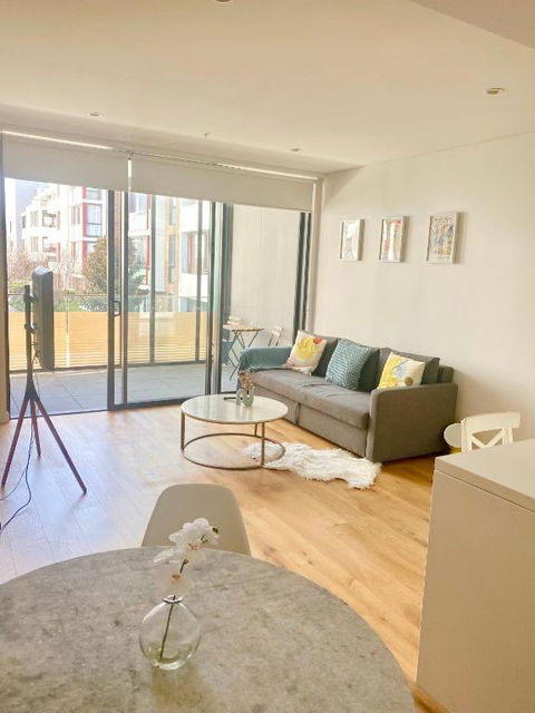 One Bedroom With Roof Top Pool - Surfers Paradise Gold Coast 1