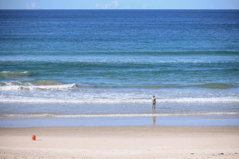 Pacific Dawn On The Beach One - Surfers Paradise Gold Coast 2
