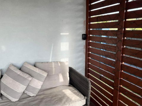 One Bedroom CBD Unit, Walk To Beaches & Cafes - Surfers Paradise Gold Coast 3