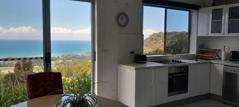 ON TOP Of THE WORLD Garden Studio - Surfers Paradise Gold Coast 3