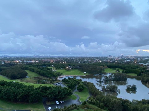 Parkside & City View In Sydney Olympic Park - Surfers Paradise Gold Coast 3