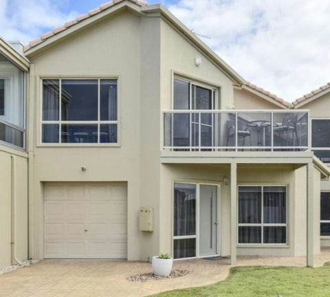Panayil BeachHouse ! Stunning Ocean Views! - Surfers Paradise Gold Coast 0