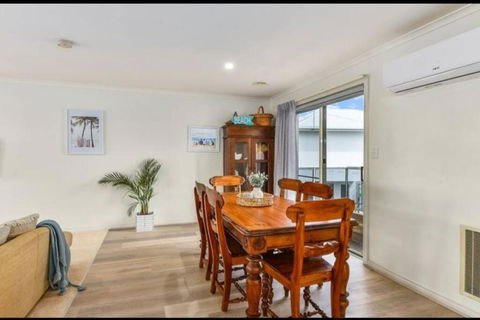 Panayil BeachHouse ! Stunning Ocean Views! - Surfers Paradise Gold Coast 3