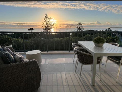 Panoramic Ocean View 2 Bed 2 Bath - Surfers Paradise Gold Coast 0
