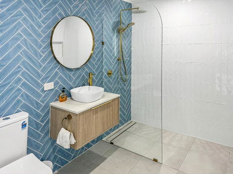Paradise Palms Tangalooma - Surfers Paradise Gold Coast 3