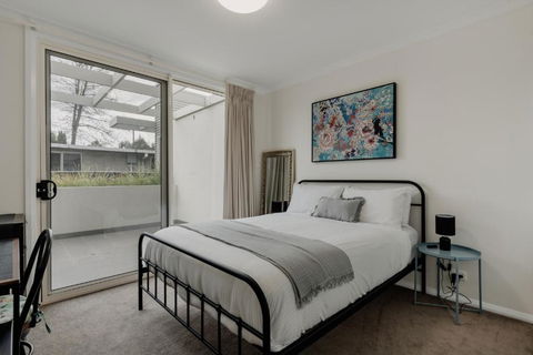 Peaceful 1-Bed Apartment Close To Lonsdale St - Surfers Paradise Gold Coast 2