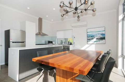 Peaceful Ridge Resort - Surfers Paradise Gold Coast 1