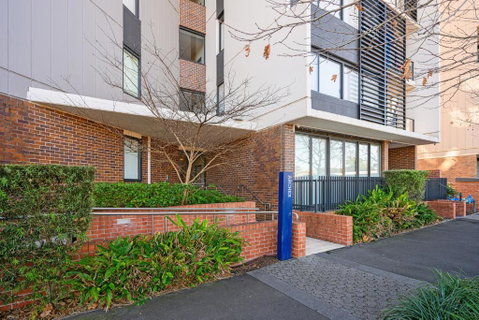 Penrith 3Br Apt Close ToTrain Station & Shopping - Surfers Paradise Gold Coast 2