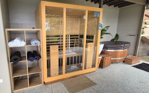 Personal Sauna & Ice-bath At Kookaburra Cabin - Surfers Paradise Gold Coast 0