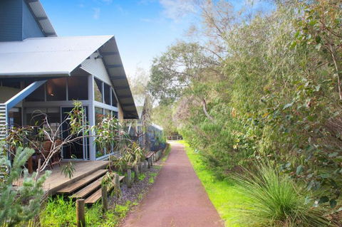 PEPPY TREE HOUSE - Surfers Paradise Gold Coast 1