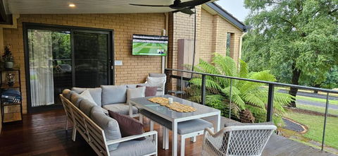 Perfect Country Home - Surfers Paradise Gold Coast 3