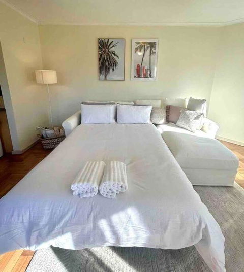 Perfect Manly Retreat, In The Heart Of Manly, Family & Couple Friendly Apartment With CAR SPOT - Surfers Paradise Gold Coast 3