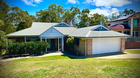 Perfect North Brisbane Retreat 4 Bed - Surfers Paradise Gold Coast 0