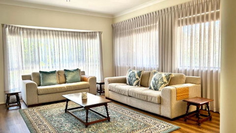 Perfect North Brisbane Retreat 4 Bed - Surfers Paradise Gold Coast 2