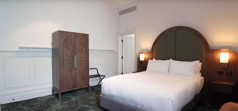 Portarlington Grand Hotel - Surfers Paradise Gold Coast 1