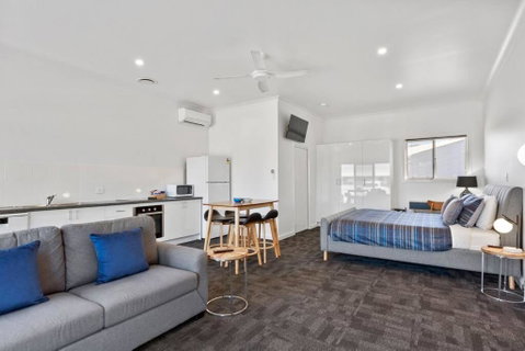 Port Lincoln Shark Apartment 6 - Surfers Paradise Gold Coast 0