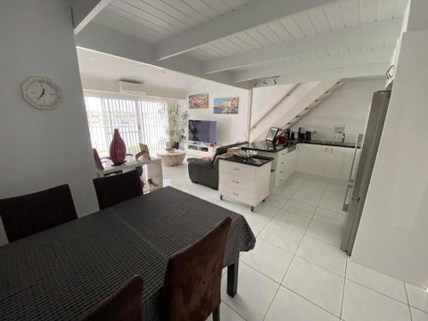 Port Lincoln Marina Waterfront Apartment - Surfers Paradise Gold Coast 2