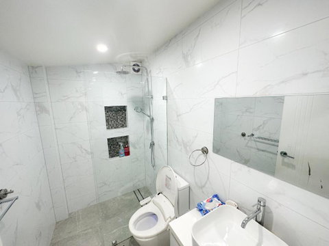 Private, Local Living Studio In Mascot, Airport - Surfers Paradise Gold Coast 1