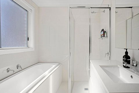 Pur Purr Shores - Surfers Paradise Gold Coast 1