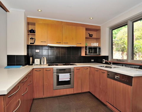 Pure Gold - Heritage 2 Bedroom Terraced Cottage - Surfers Paradise Gold Coast 1