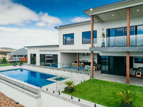 Pure Heaven - Surfers Paradise Gold Coast 1