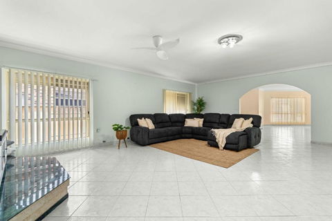 Qarah, Jervis Bay - Surfers Paradise Gold Coast 2