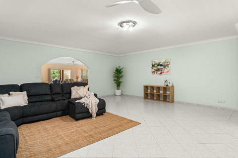 Qarah, Jervis Bay - Surfers Paradise Gold Coast 3