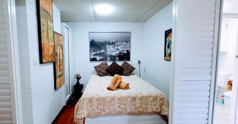 Quaint & Tranquil Subiaco 1 Bedroom Apartment - Surfers Paradise Gold Coast 1