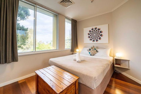 Quaint Auchenflower 1B1B Apt W Parking Close To UQ - Surfers Paradise Gold Coast 0