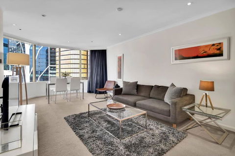 Quality Apartment In The Rocks GLO1203 - Surfers Paradise Gold Coast 1