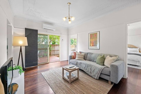 Quiet & Bright Art Deco Apartment By New Farm Park - Surfers Paradise Gold Coast 0