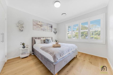 Quiet And Warm 4 Bedrooms In Hornsby - Surfers Paradise Gold Coast 3