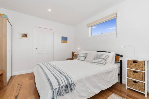 Quiet, Luxurious Guest House - Couples Retreat - Surfers Paradise Gold Coast 2