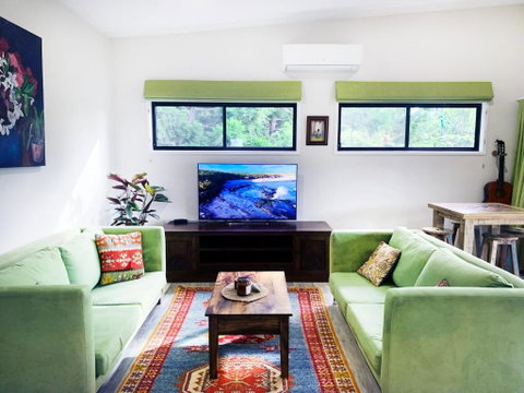 Quiet Private Nimbin Townhouse - Surfers Paradise Gold Coast 1