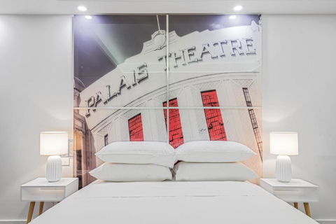 Quirky Studio With Sleek Decor In St Kilda - Surfers Paradise Gold Coast 2