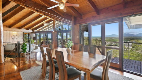 Rainforest Treehouse Sanctuary - With Ocean Views - Surfers Paradise Gold Coast 2