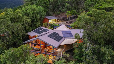 Rainforest Treehouse Sanctuary - With Ocean Views - Surfers Paradise Gold Coast 0