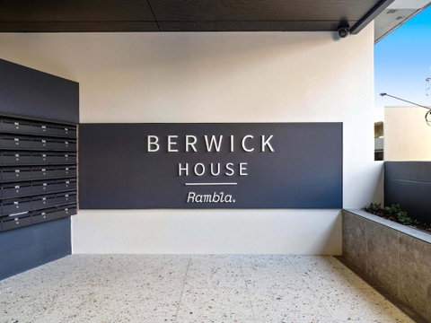 Rambla @ Berwick House - Surfers Paradise Gold Coast 2